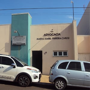 As cores suaves do escritório de José Bonifácio/SP equiparam ao aprazível azul do céu. 